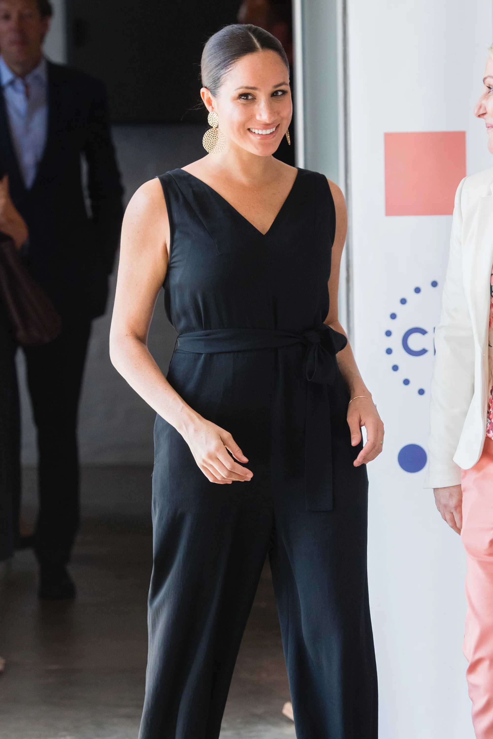 You Probably Have Everything You Need For A Meghan Markle Costume Meghan Markle Costume,