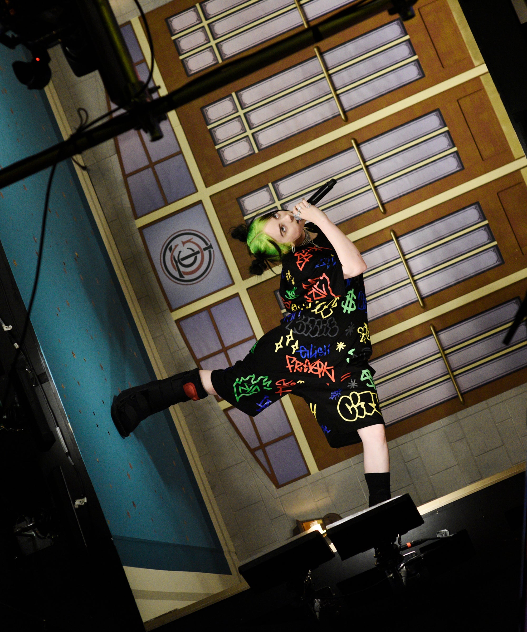 Billie Eilish Explains Upside Down Snl Performance