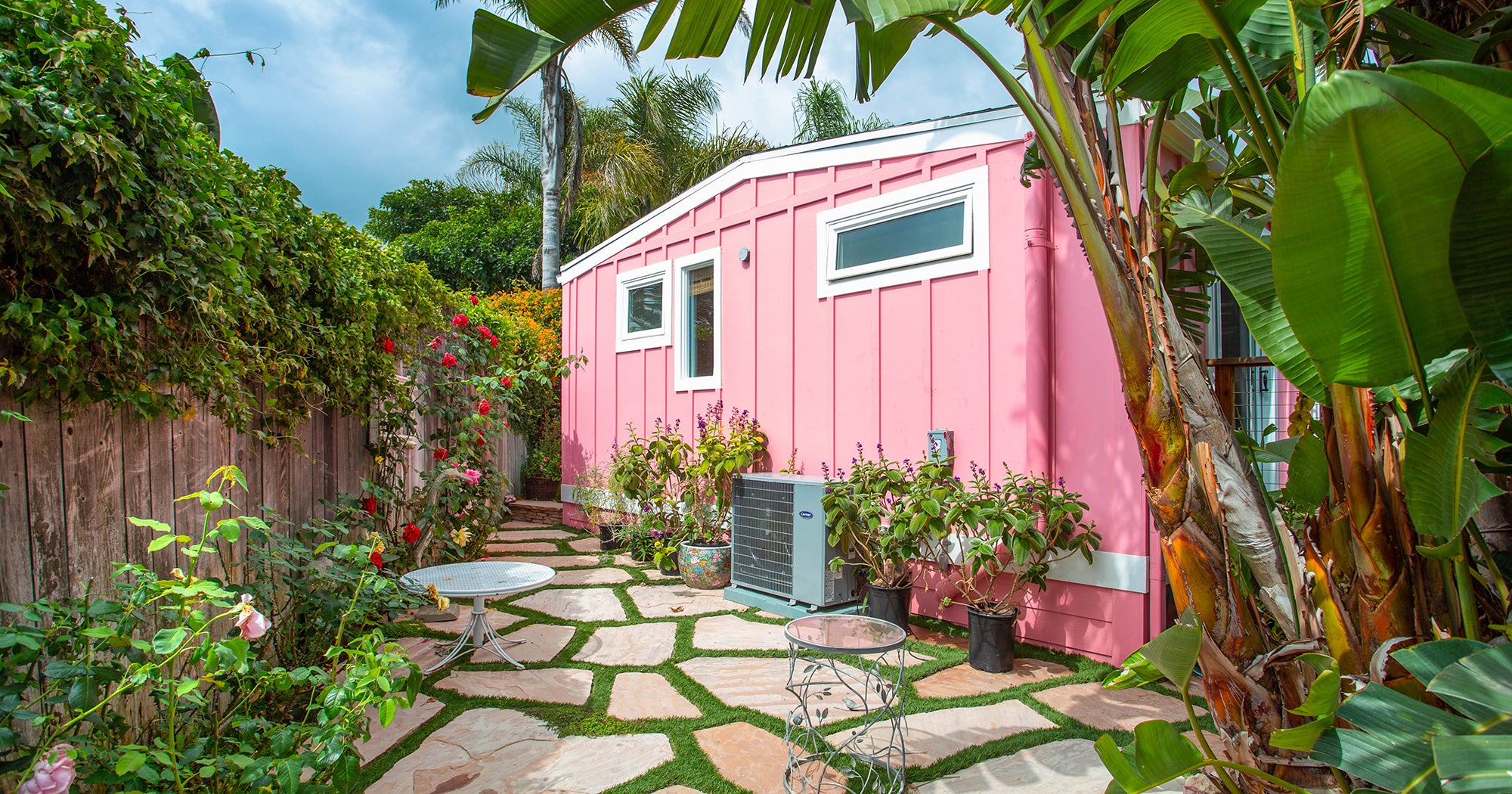 Betsey Johnson's Pink Trailer Home Is On The Market & You Have To See The Inside