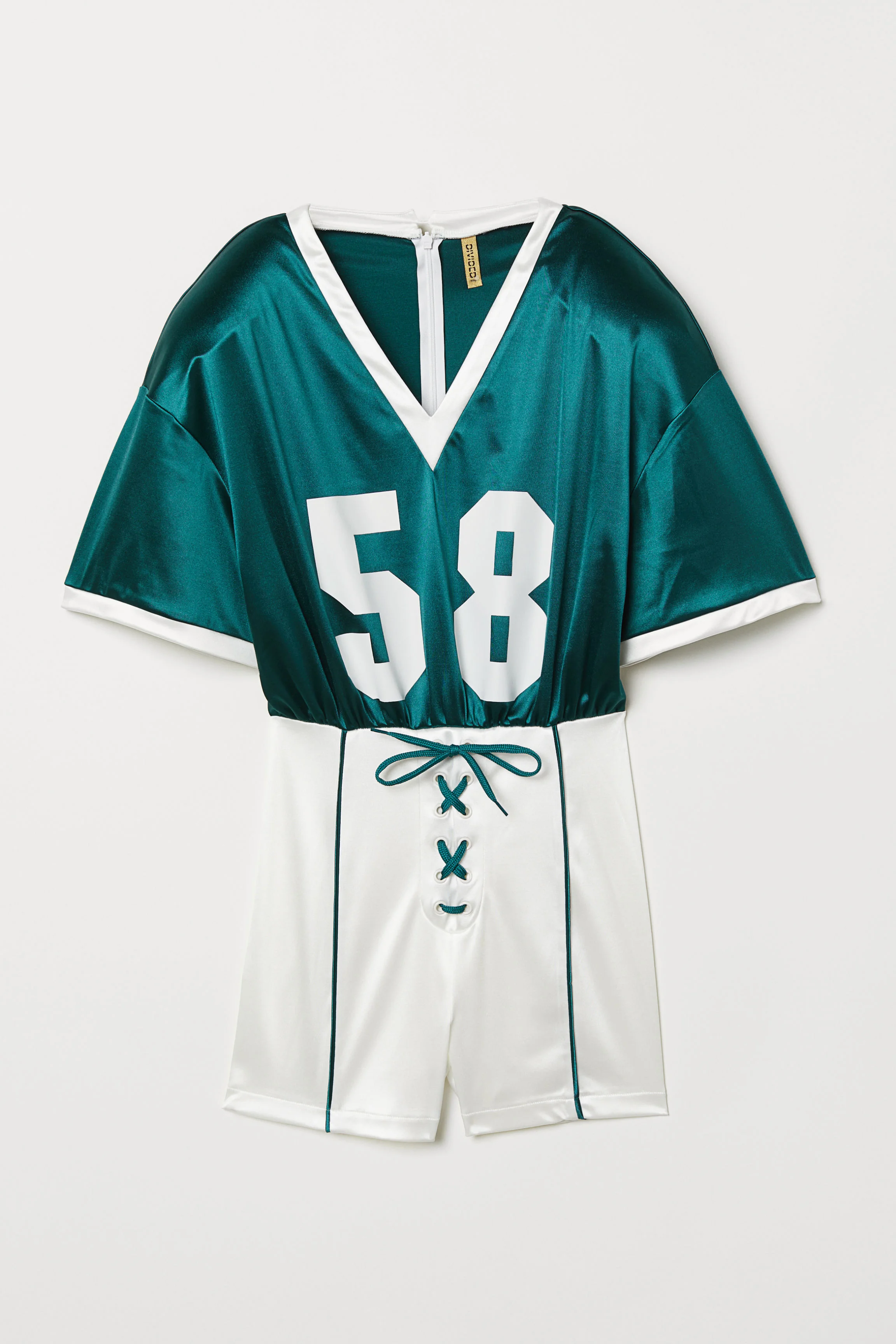H&M’s Halloween Costumes Are So Good This Year H&M’s Halloween Costumes,