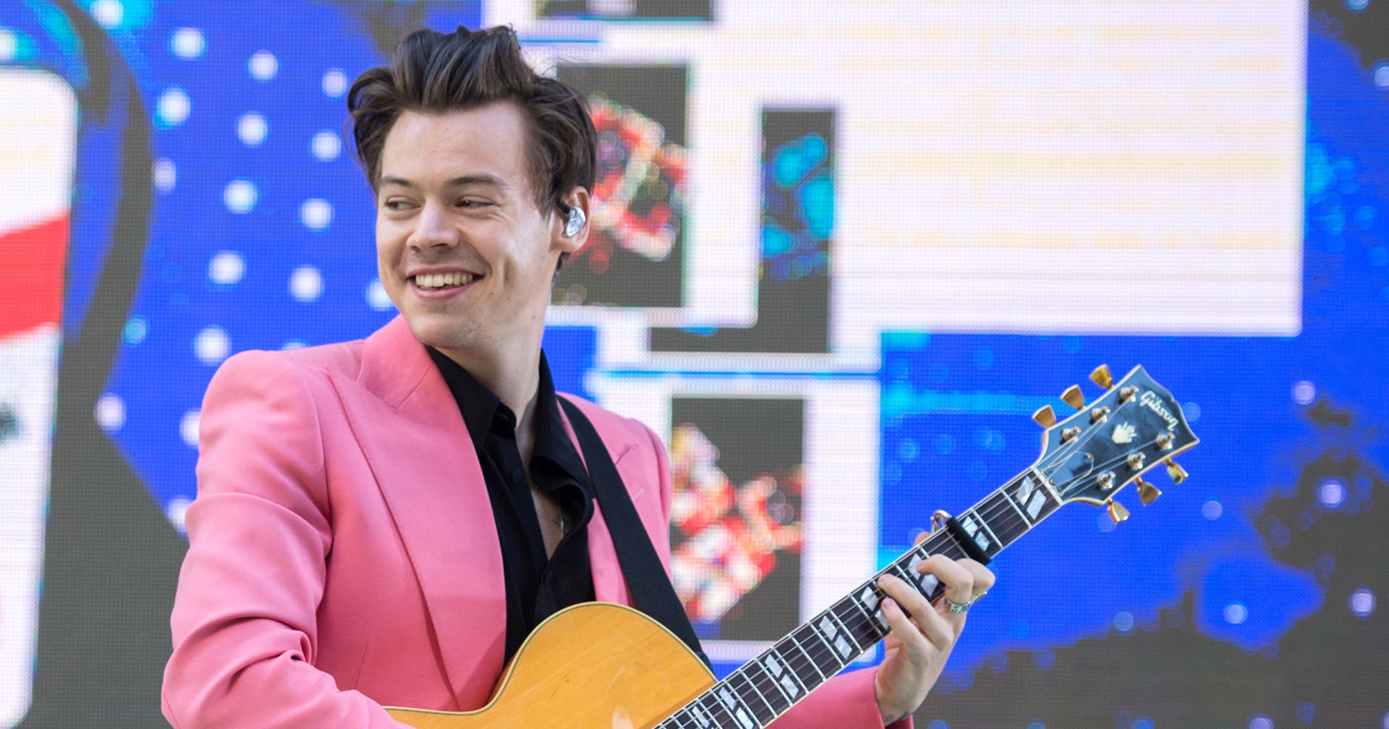 Harry Styles Drops Video For Lights Up Single