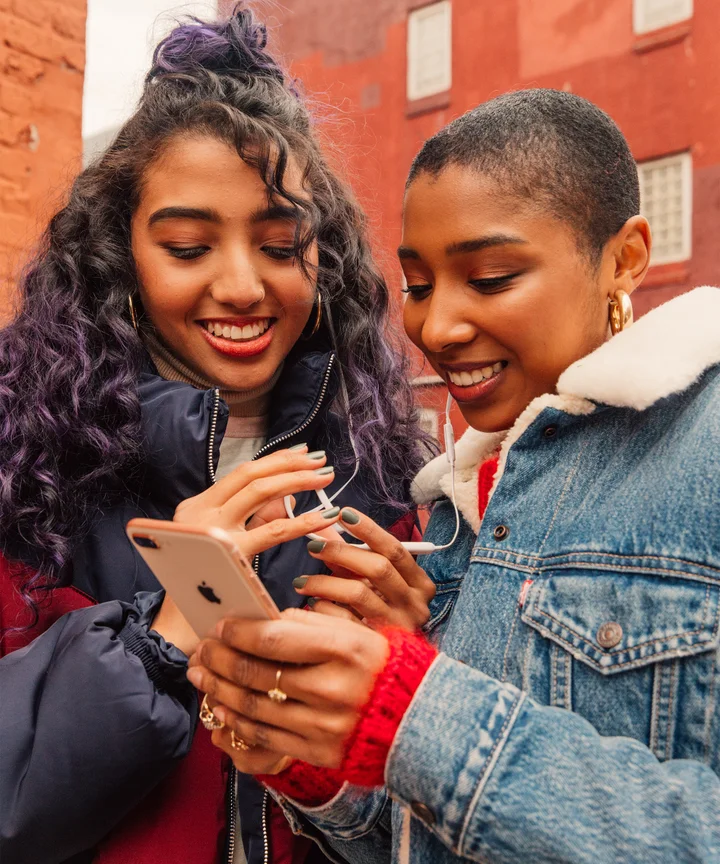 How To Diy A Cheap Vsco Girl Costume For Halloween