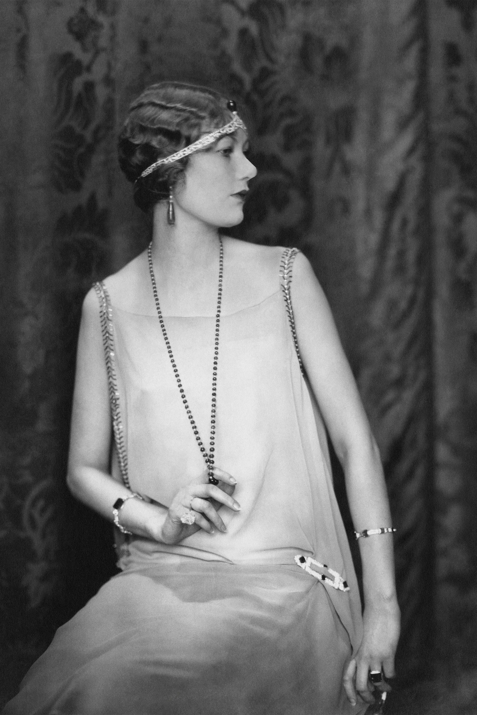 A Vintage Maven Explains The Throwback Costumes That Are Trending This Year Vintage Maven throwback Costumes,