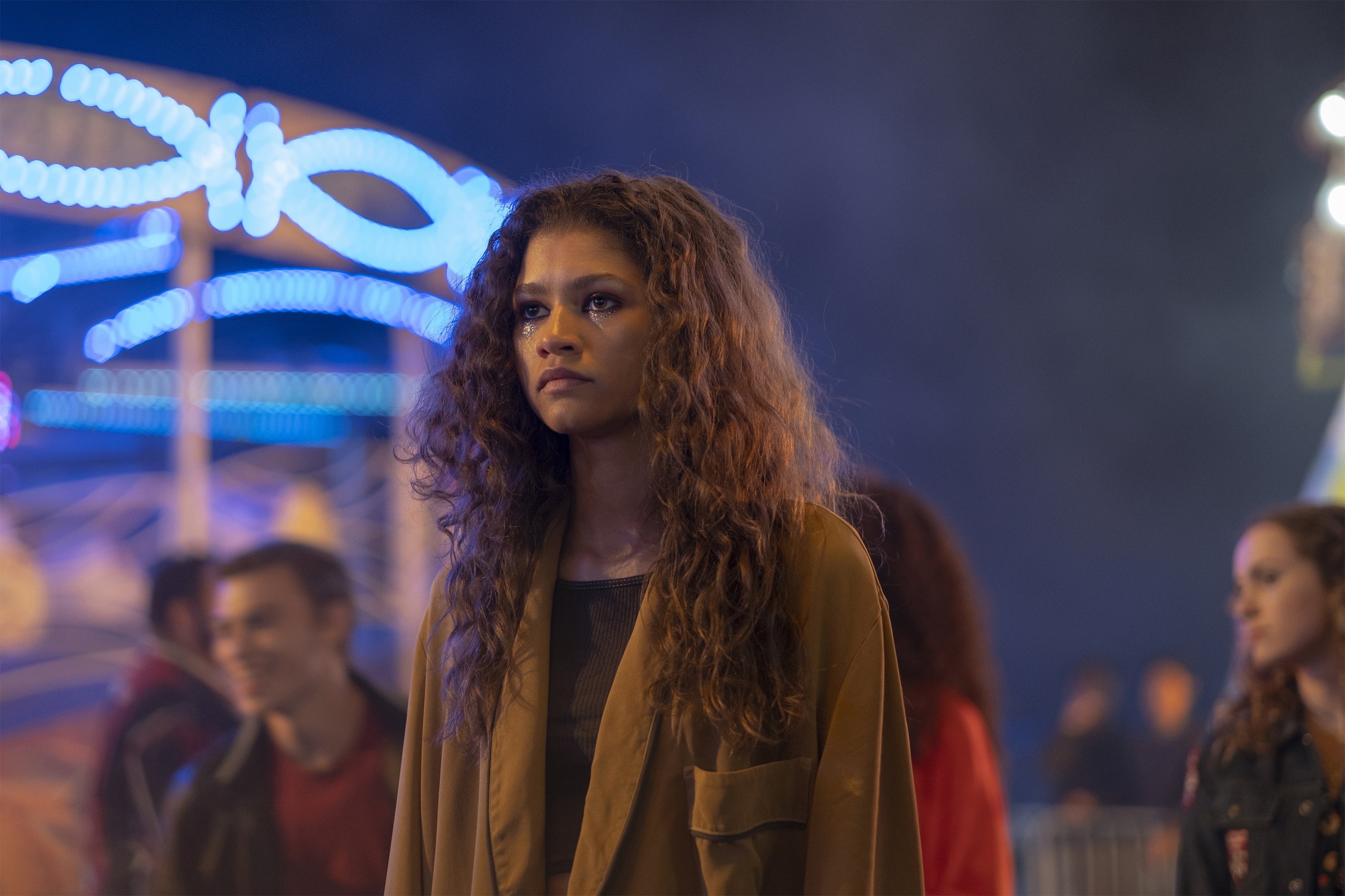 Zendaya Euphoria Costume Ideas - Rue, Jules And Friends