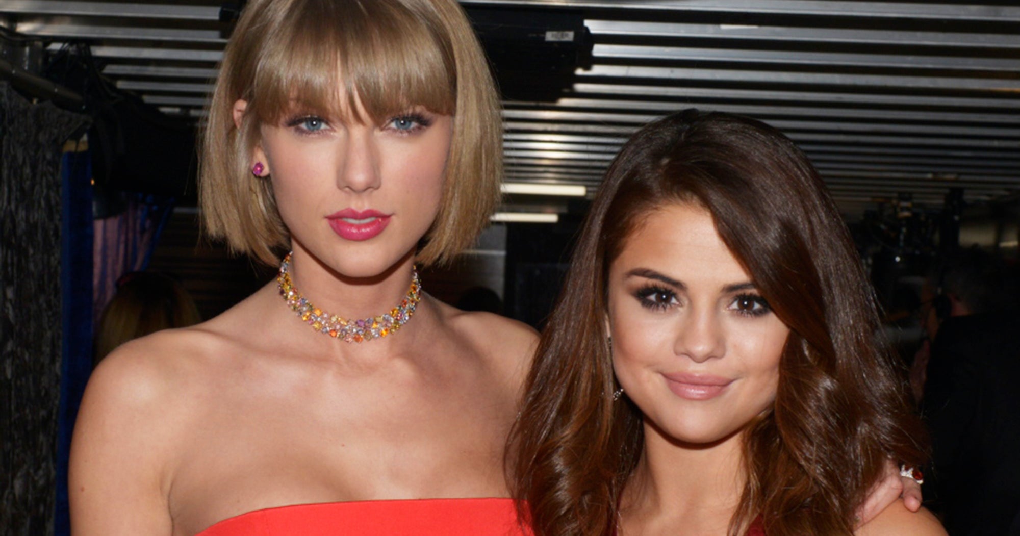 Selena Gomez Deletes Kim Kardashian For Taylor Swift