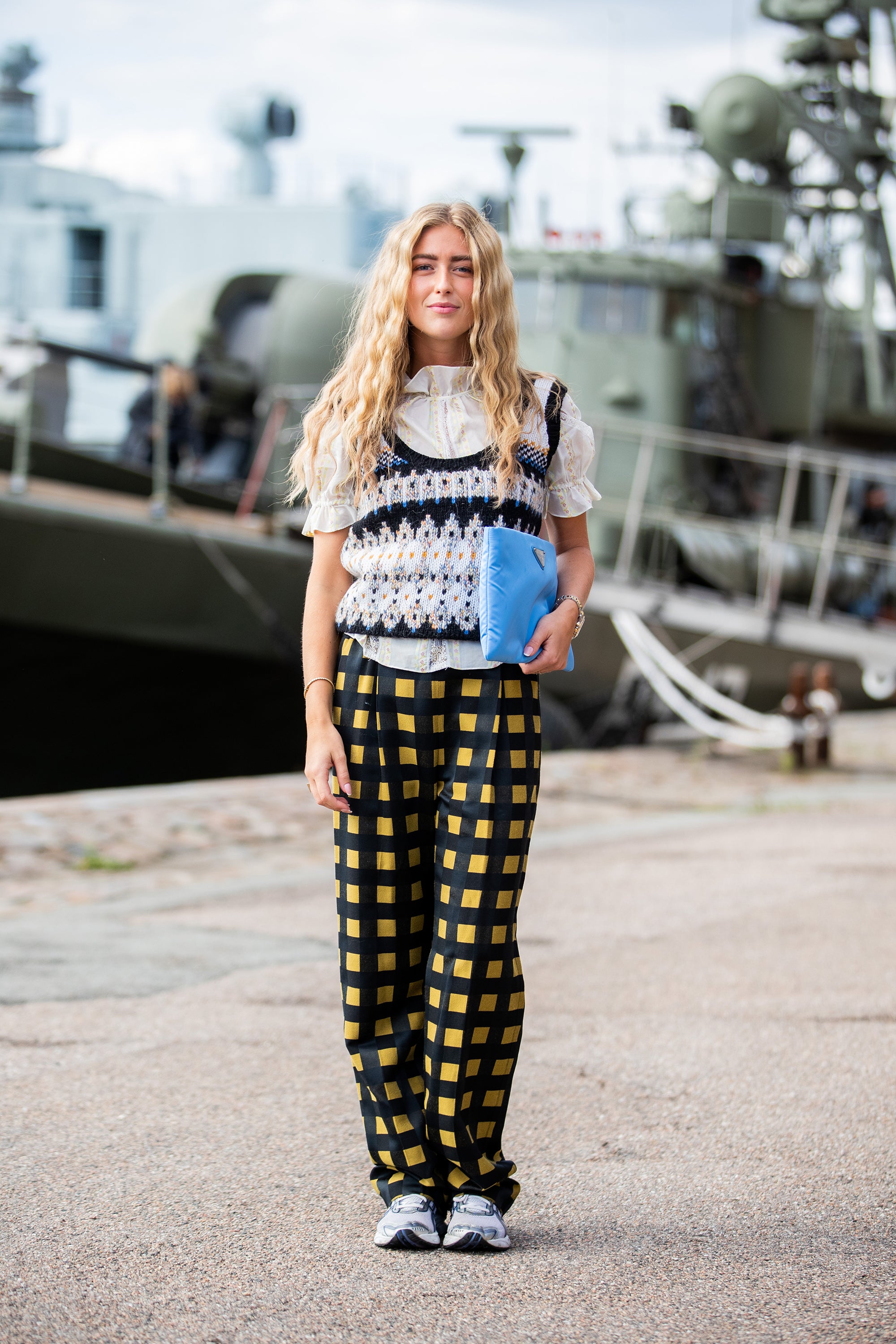 sweater vest street style
