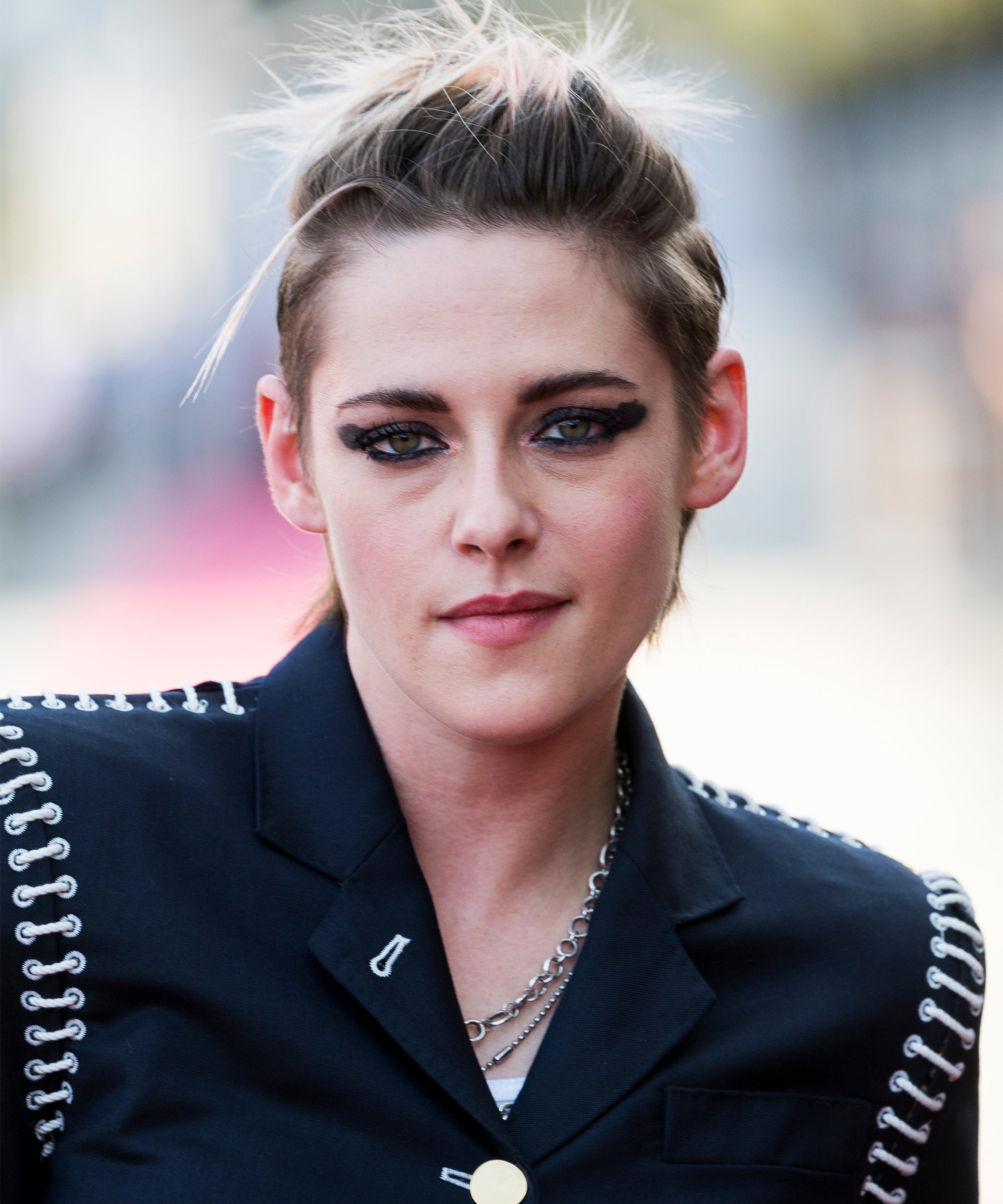 Kristen Stewart Proposing Girlfriend Dylan Meyer