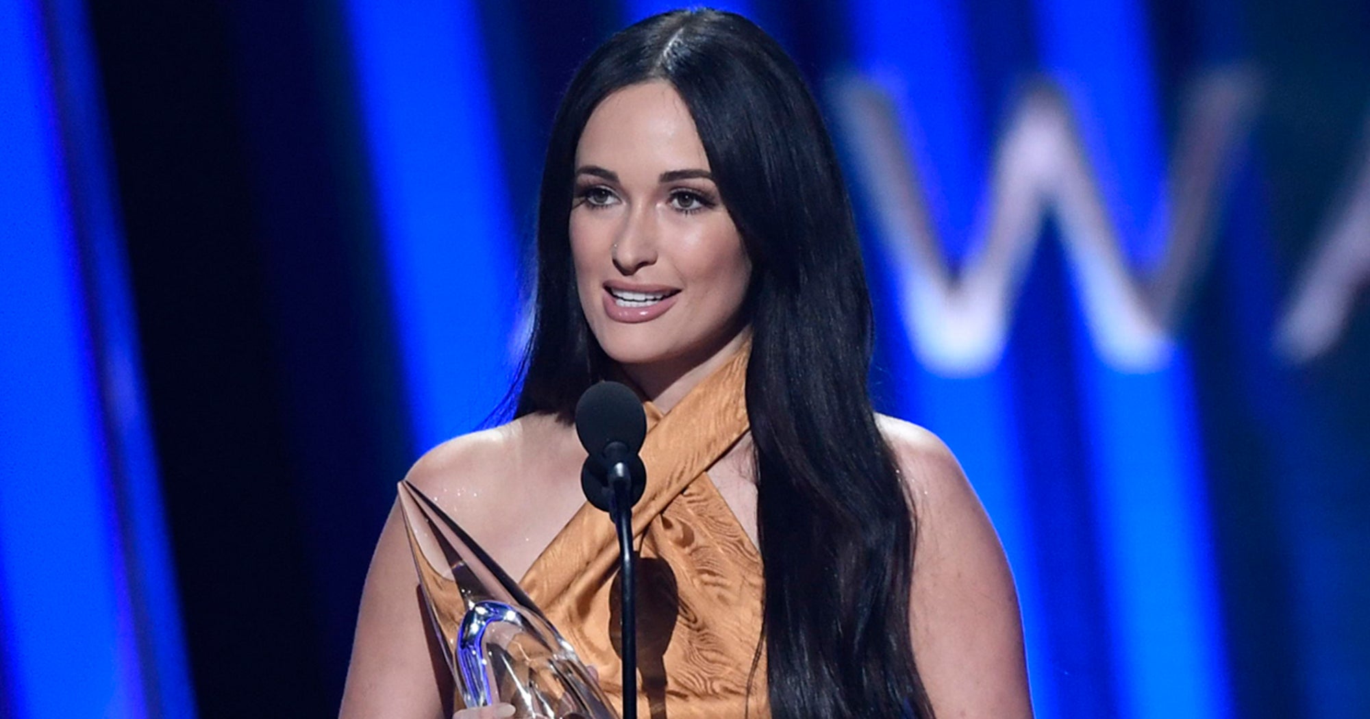 The 2019 CMA Awards Drama & Boyfriend Country, Explained