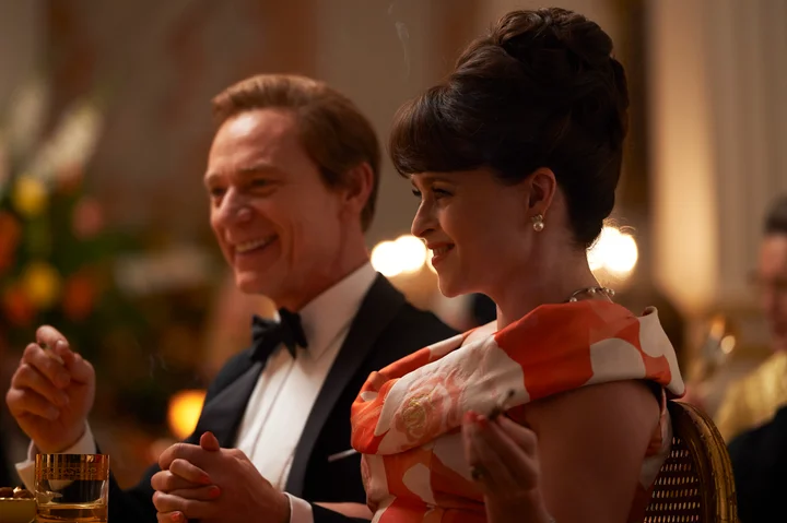 The Crown Season 3 Recap Episodes Guide Netflix Binge