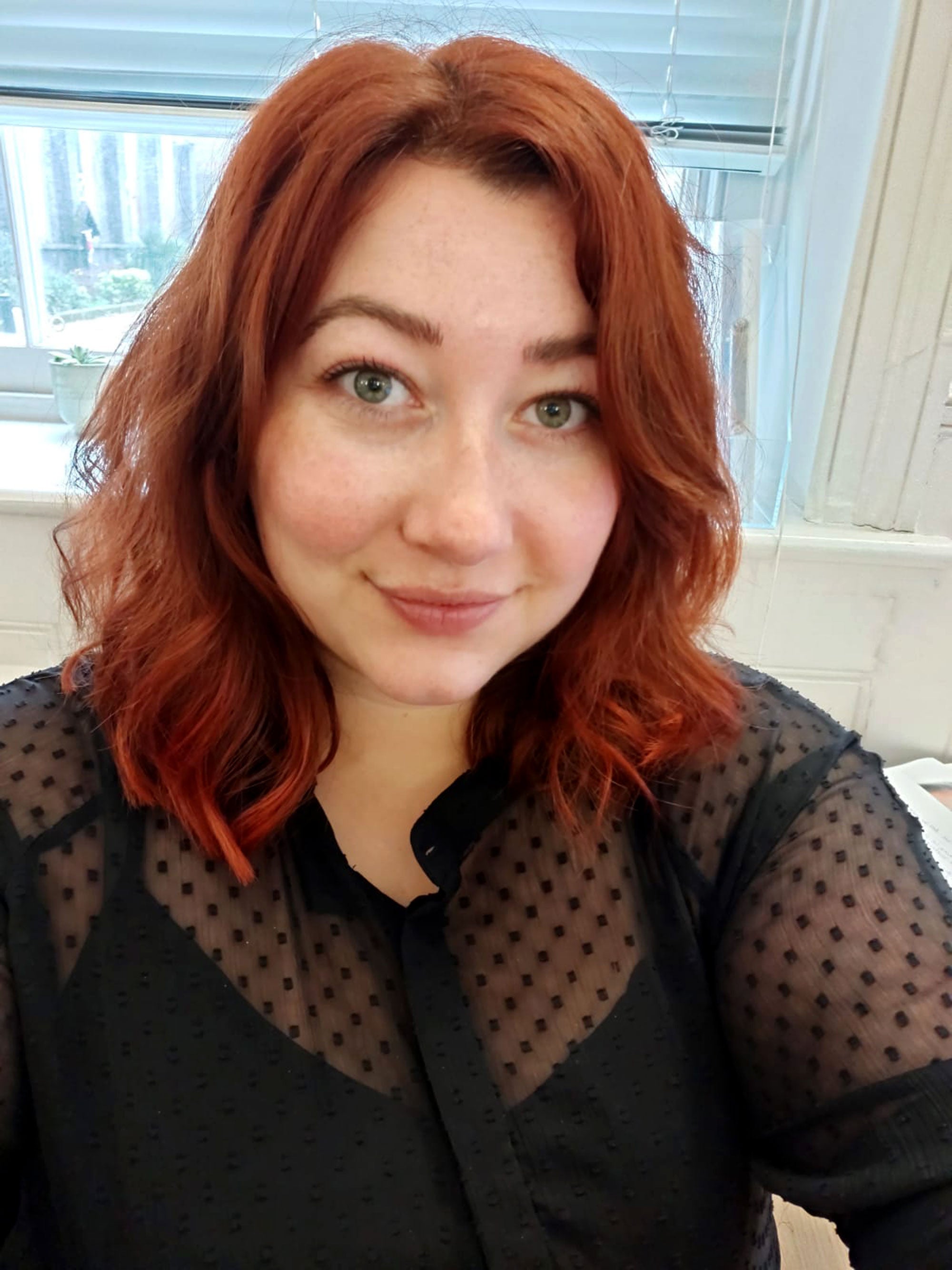 galleries sexy redhead selfie