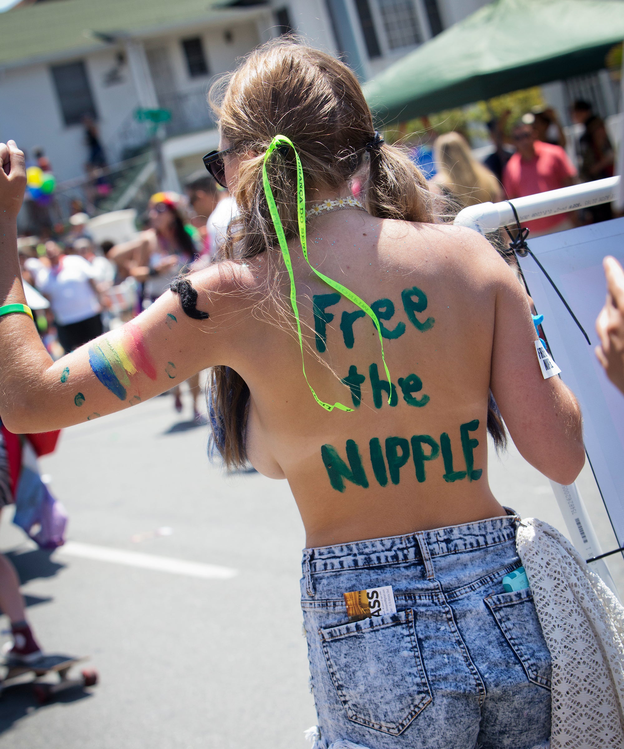 free the nipple selfie