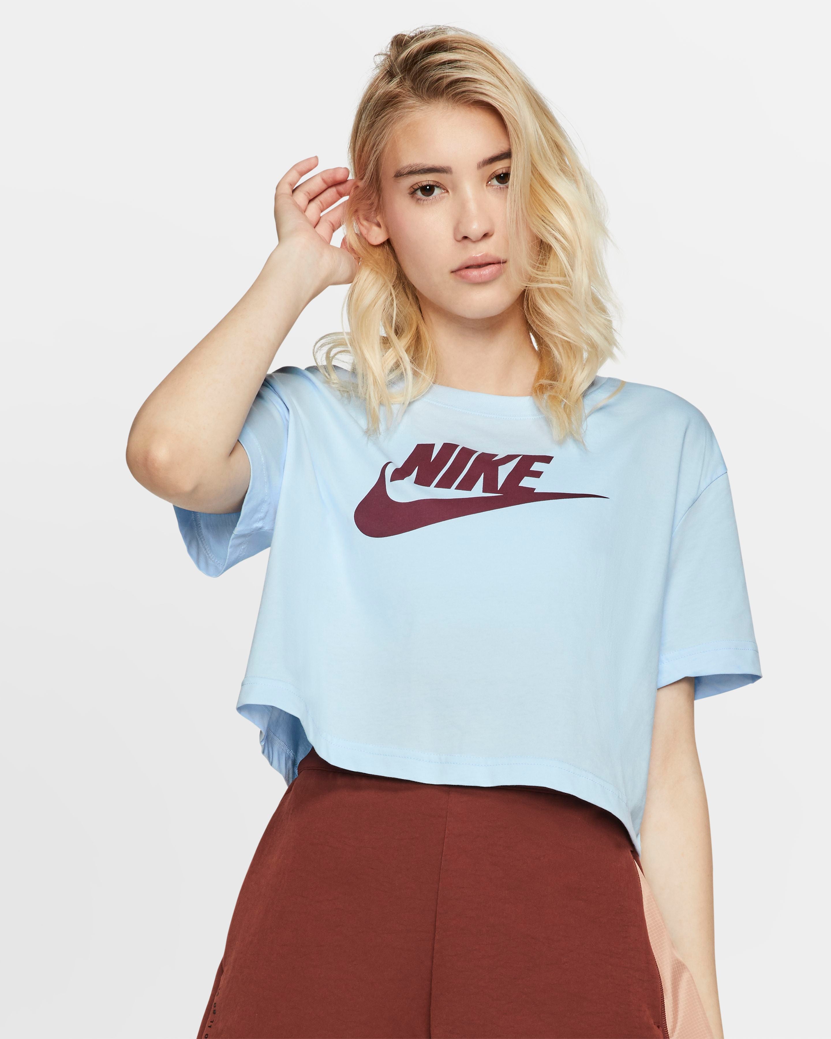 cropped shirt nike
