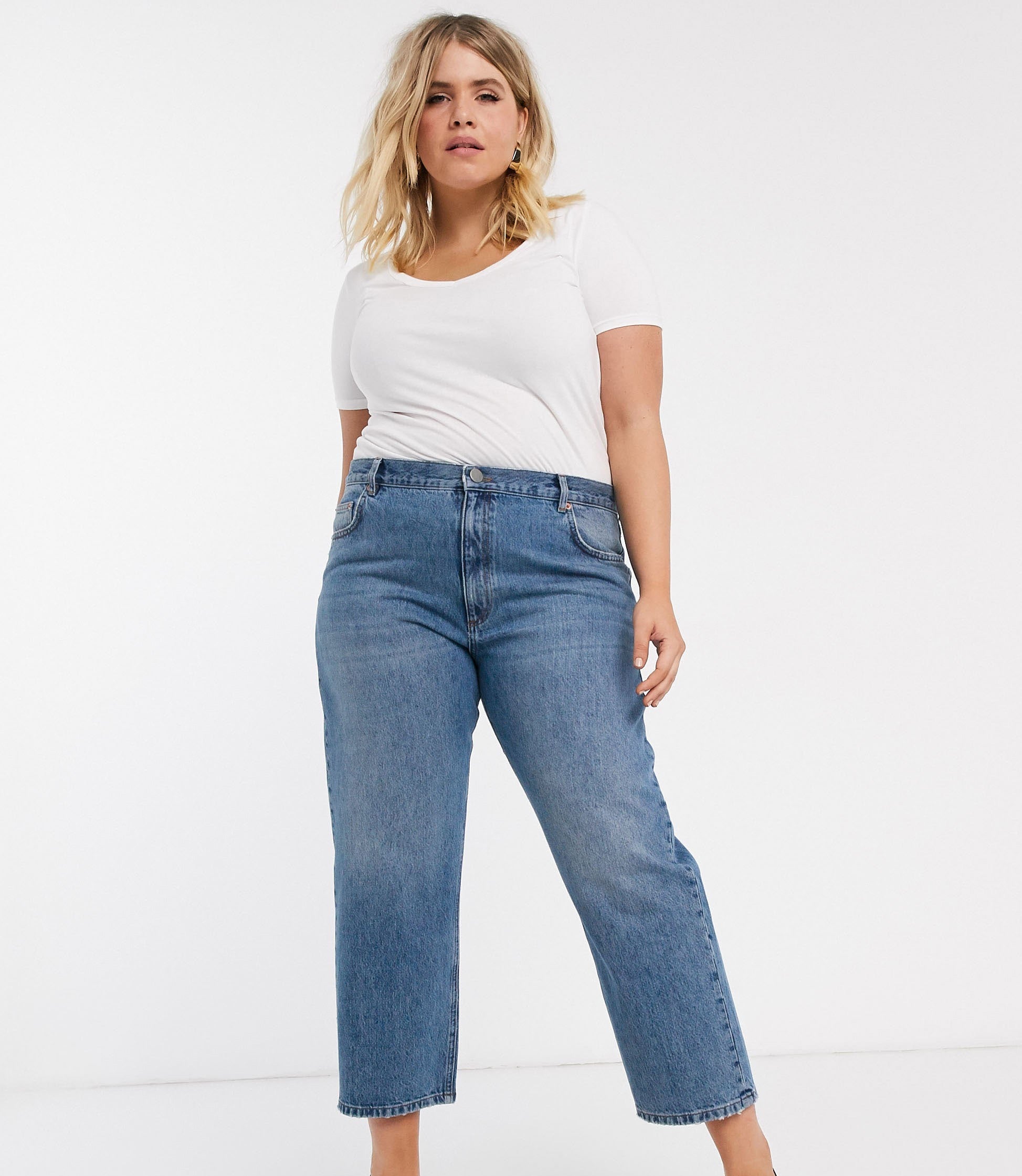 ASOS CURVE + Curve Mid Rise Off Duty Straight Leg Jeans