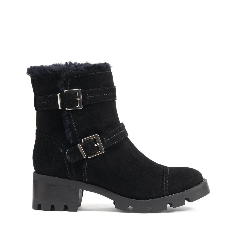 snow boots black friday