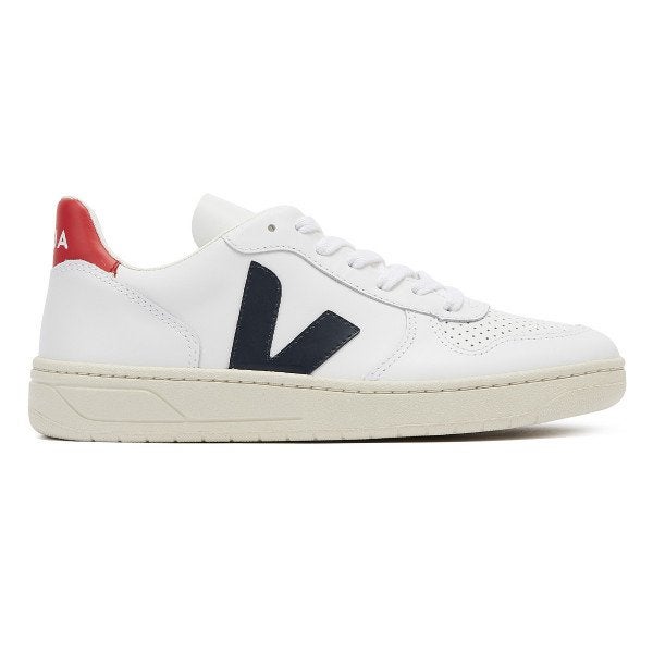 veja v10 sneaker in nautico pekin