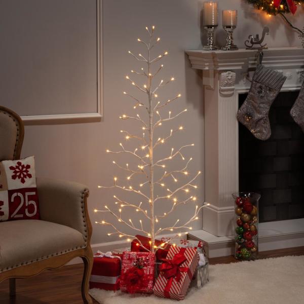 5 ft. H White Electric 2-D Tree