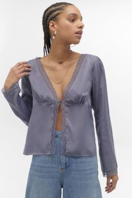 urban outfitters long sleeve lace top