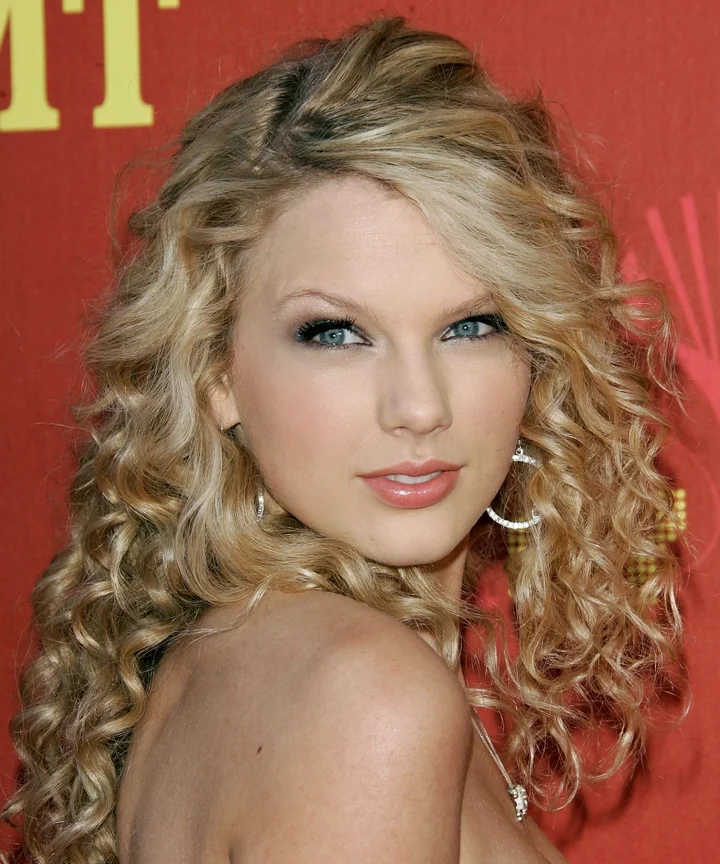 Taylor Swift Best Hair Moments Ever Up To 30th Birthday