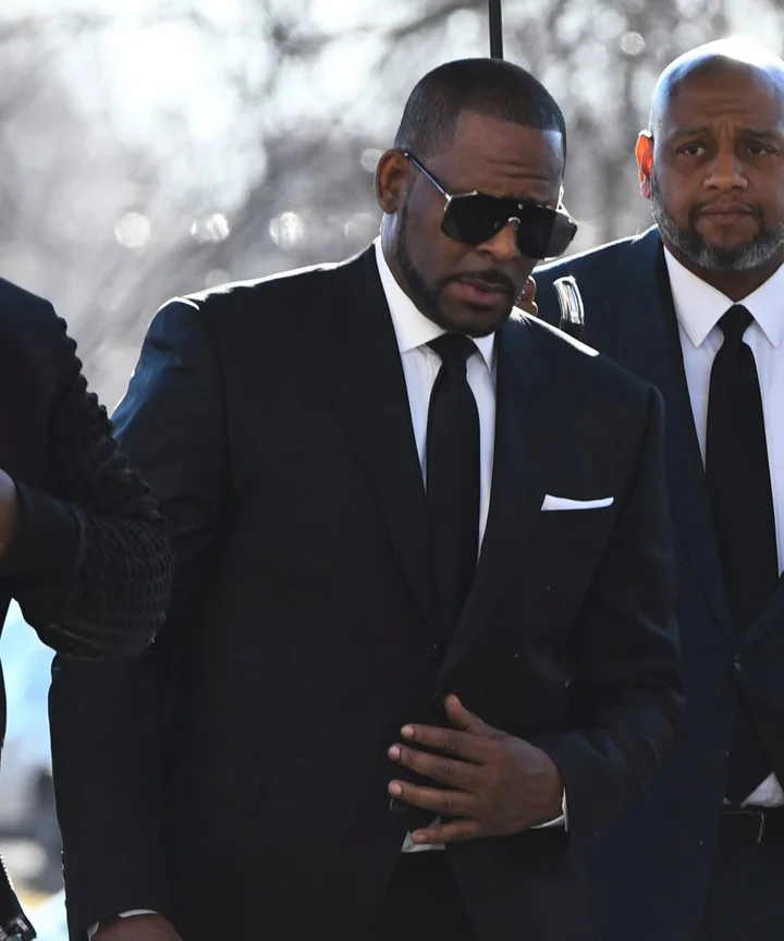 Who From R Kelly S Family Is And Isn T In The New Doc