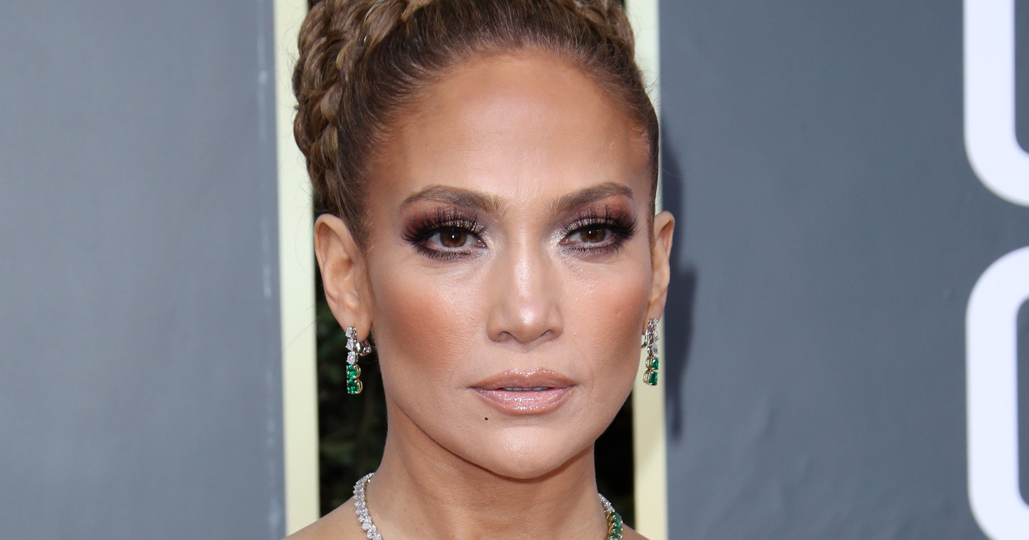 Jennifer Lopez Hair Updo Golden Globe Awards 2020