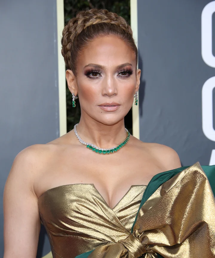 Jennifer Lopez Hair Updo Golden Globe Awards 2020