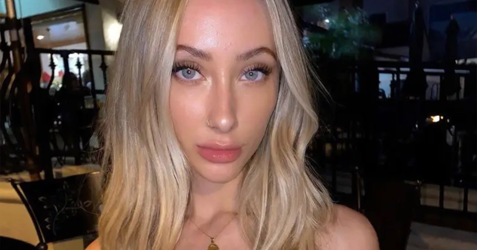 This Model Traded Nude Pics For Donations To Australia