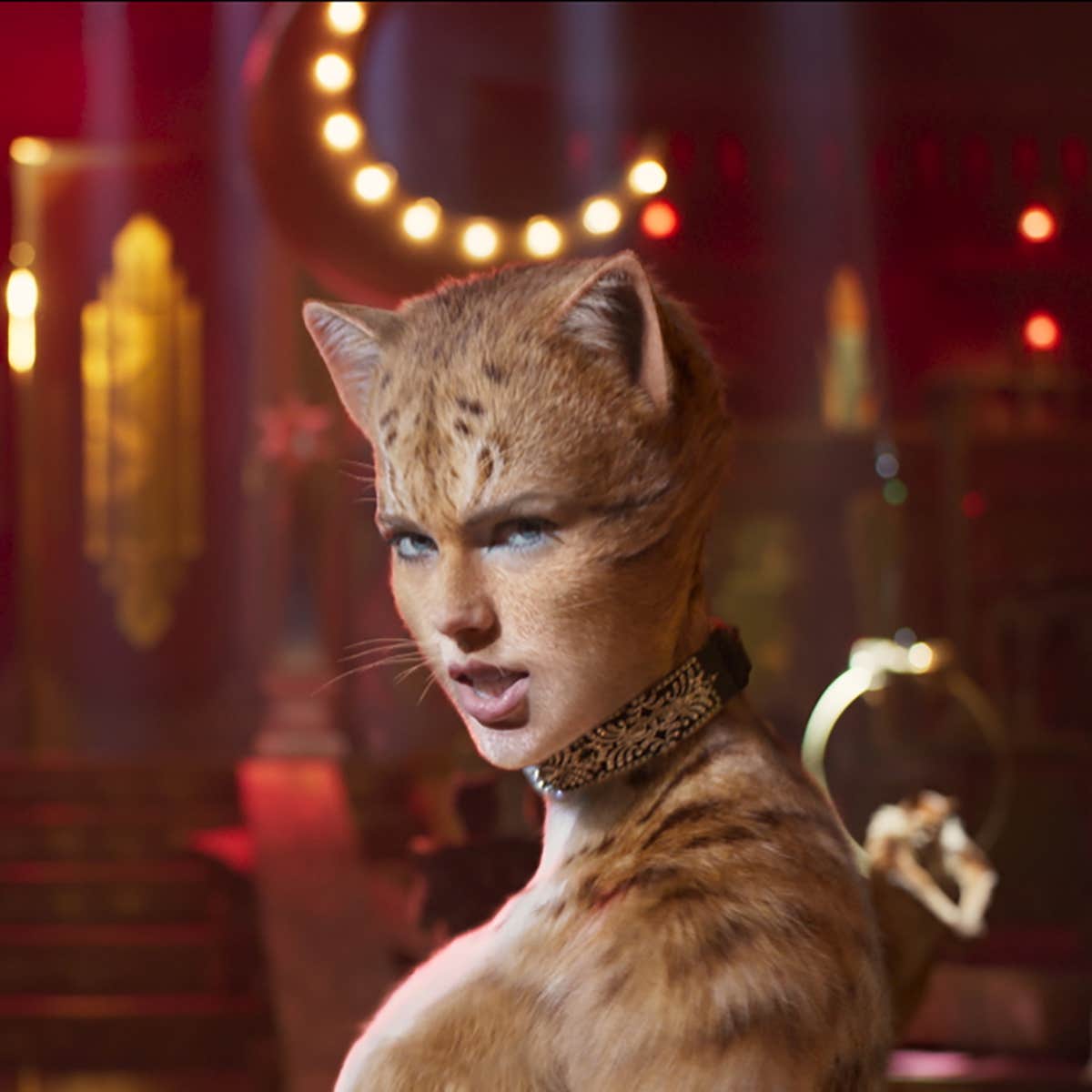 Taylor Swift Reacts To Cats Movie Says Its Weird Ass