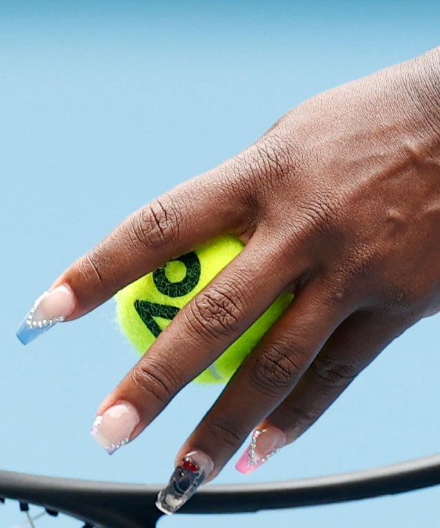 Beauty Do or Don't: Serena William's Half-Bejeweled Manicure | Glamour