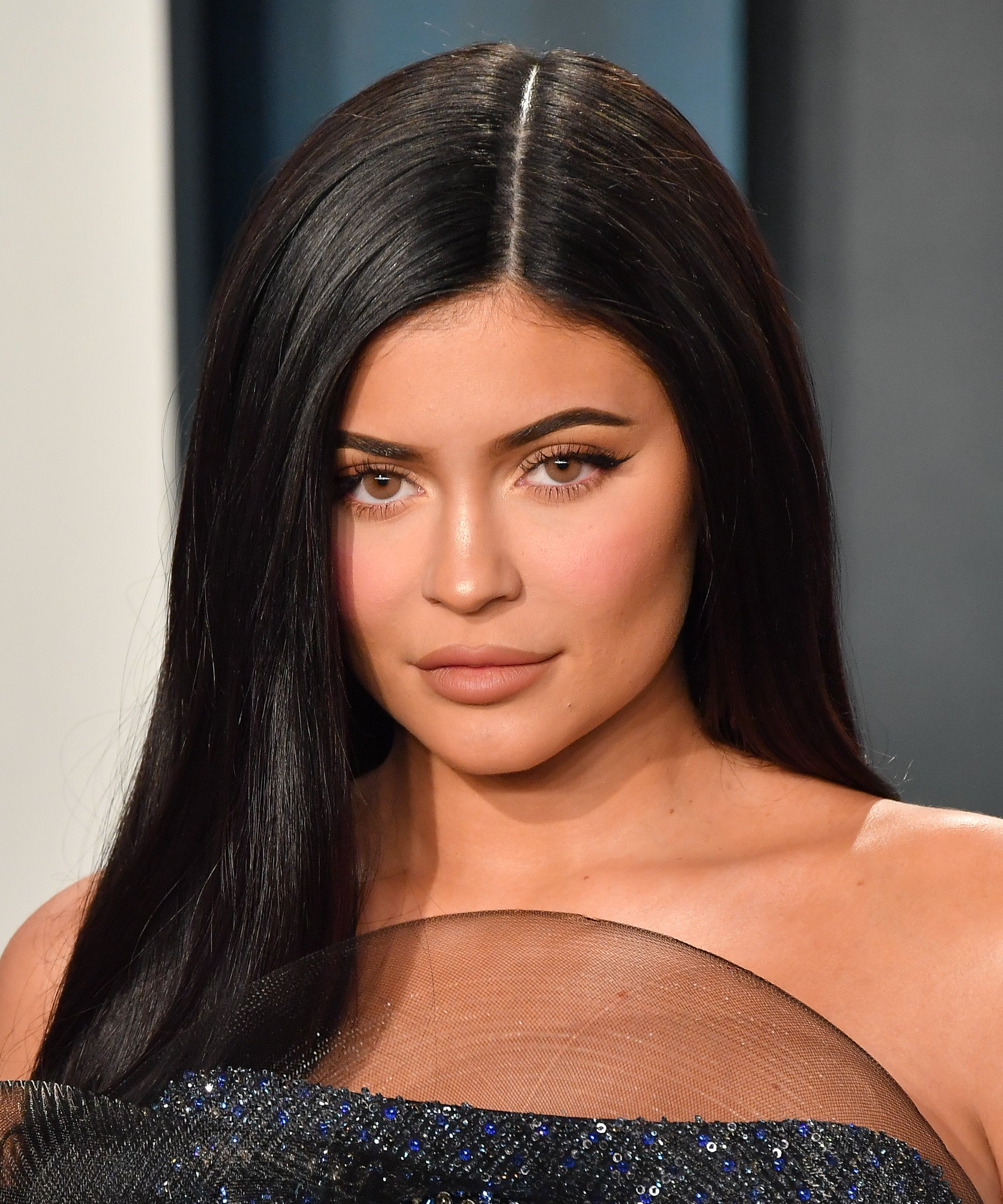 Kylie Jenner Gets Hair Trimmed Into Short Bob Cut