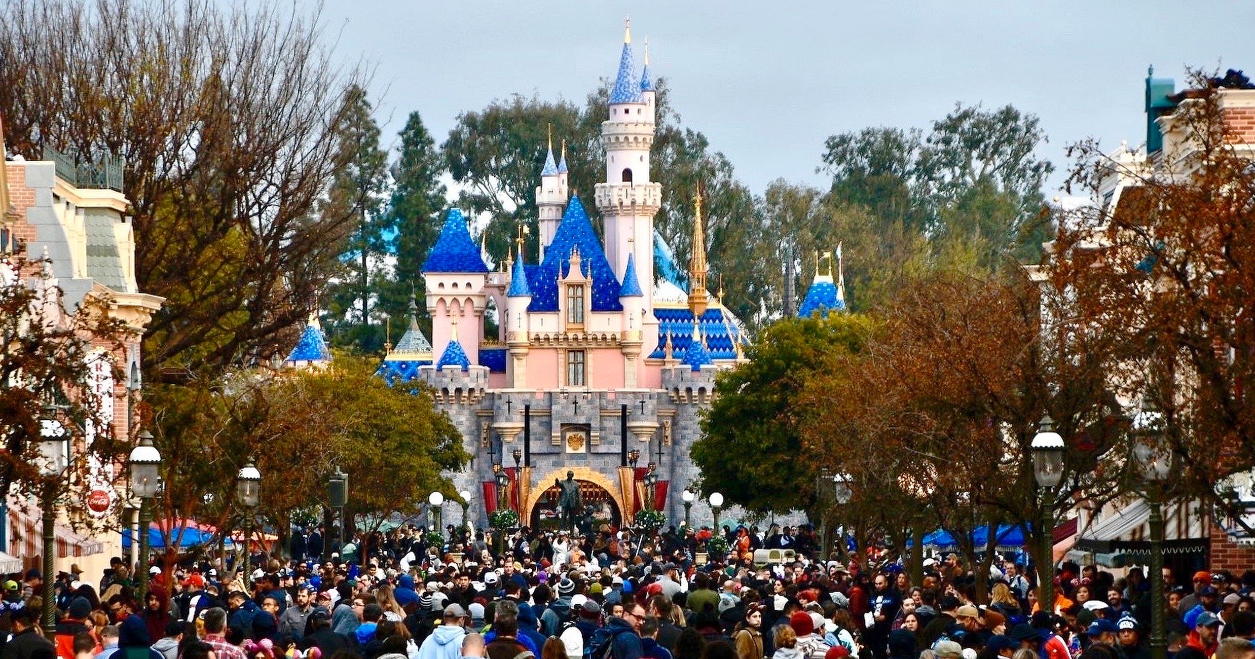 Coronavirus Disneyland California Adventure Closes