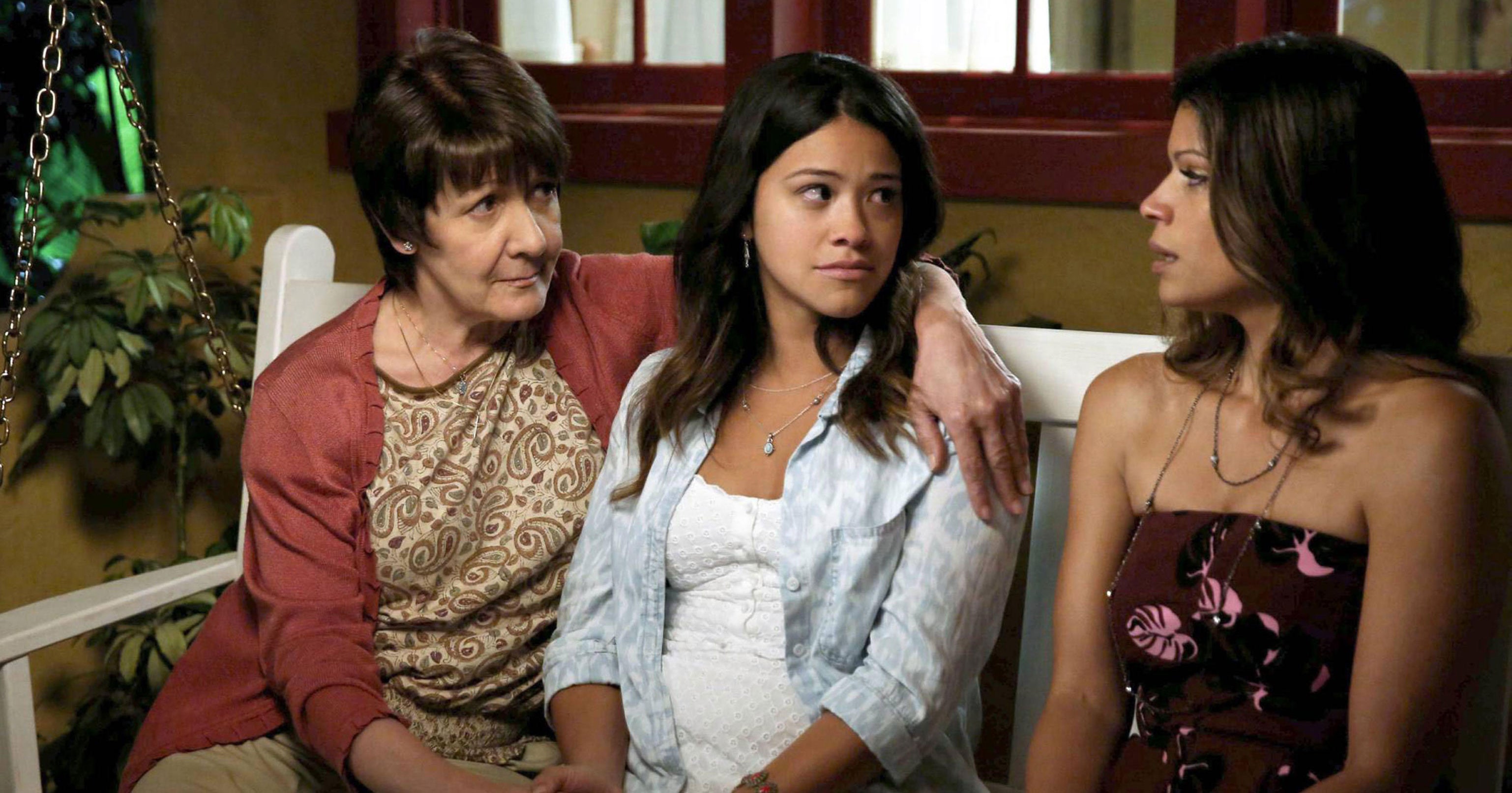 27 Shows & Movies To Watch If Everything Is Giving You Anxiety Right Now