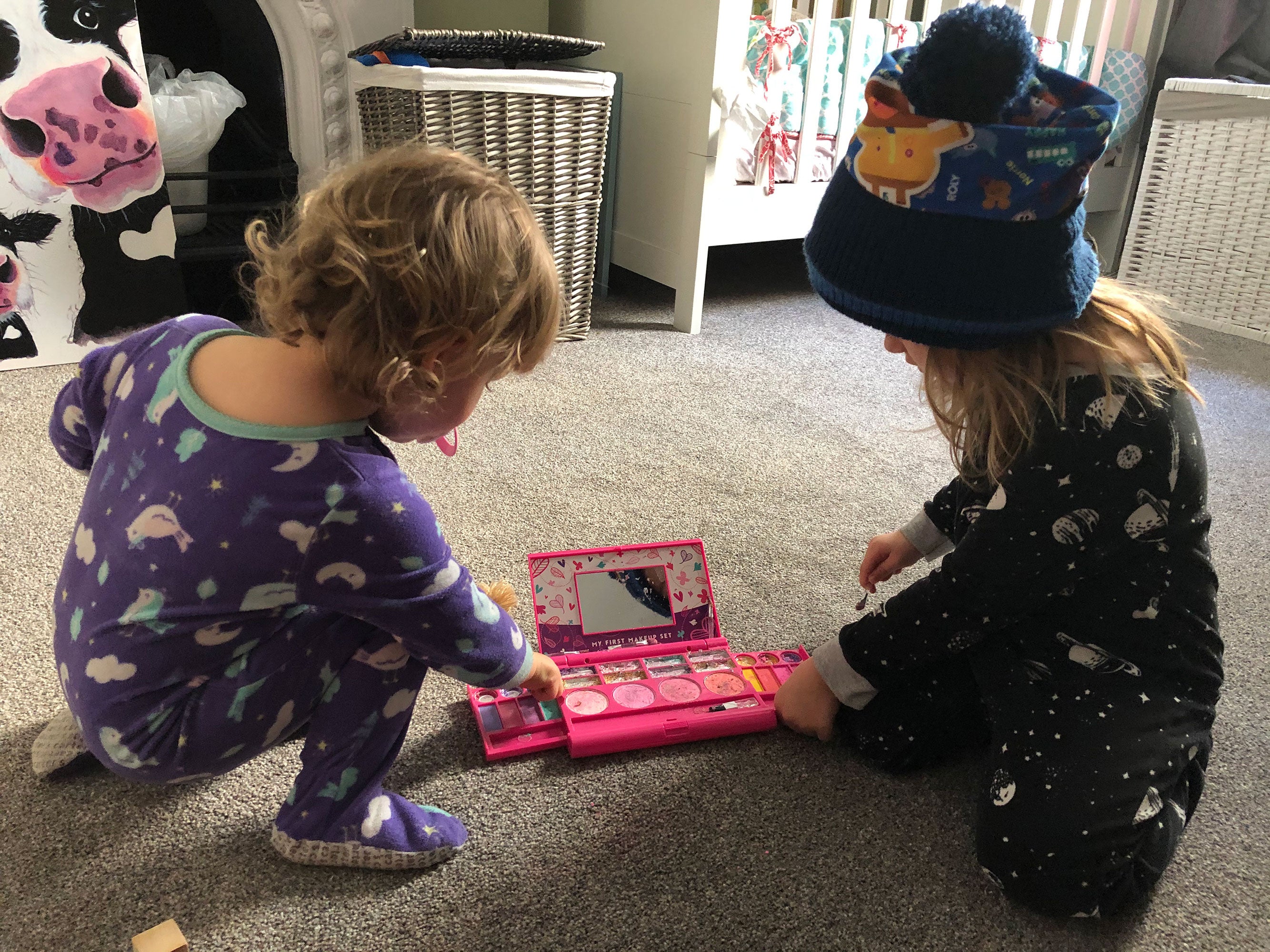 sikkerhed Uensartet Sprede Why I Let My Young Daughters Play With Makeup