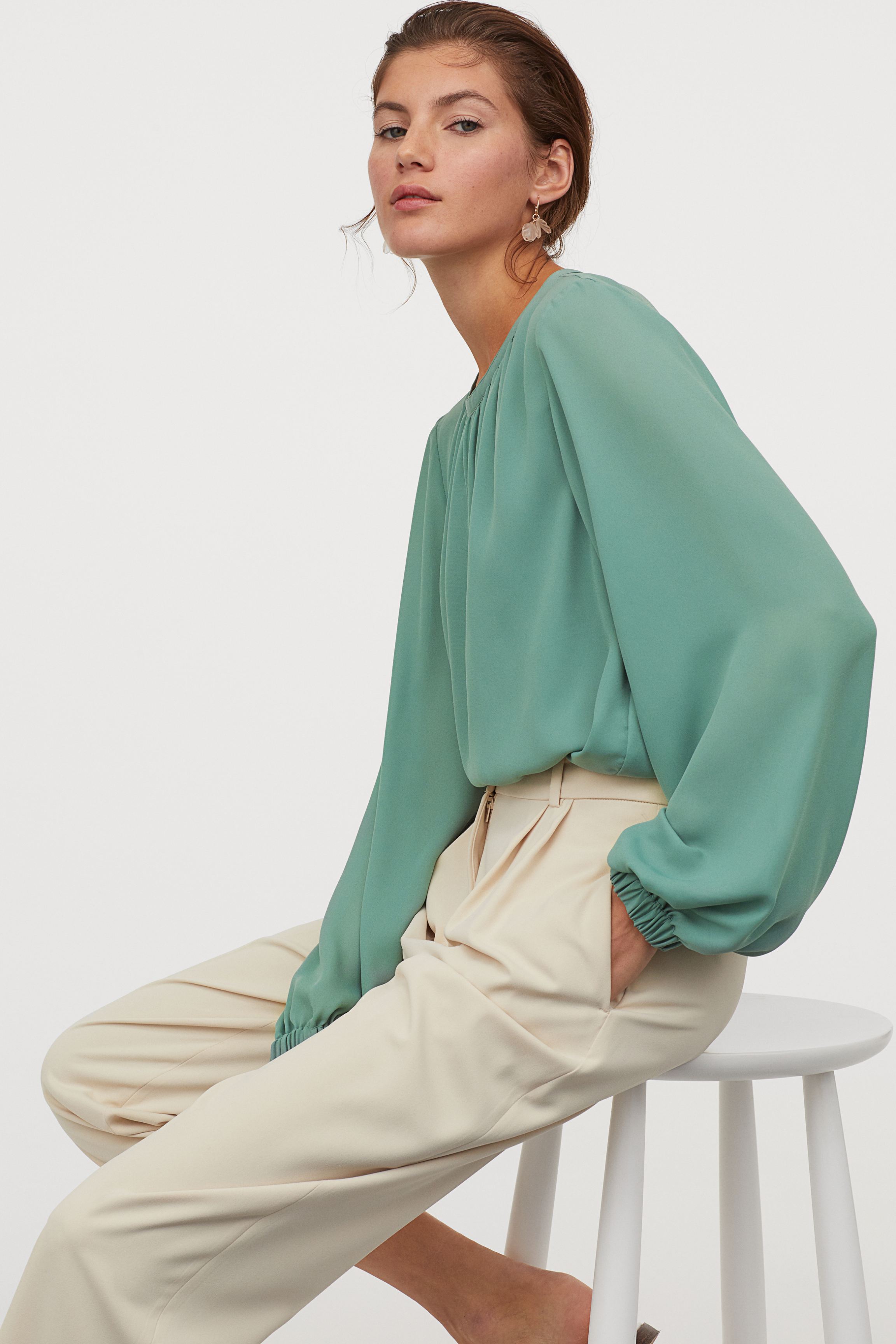 H&M + Longsleeved Blouse