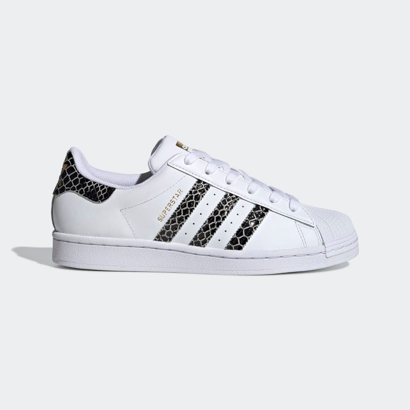 adidas superstar white outfit