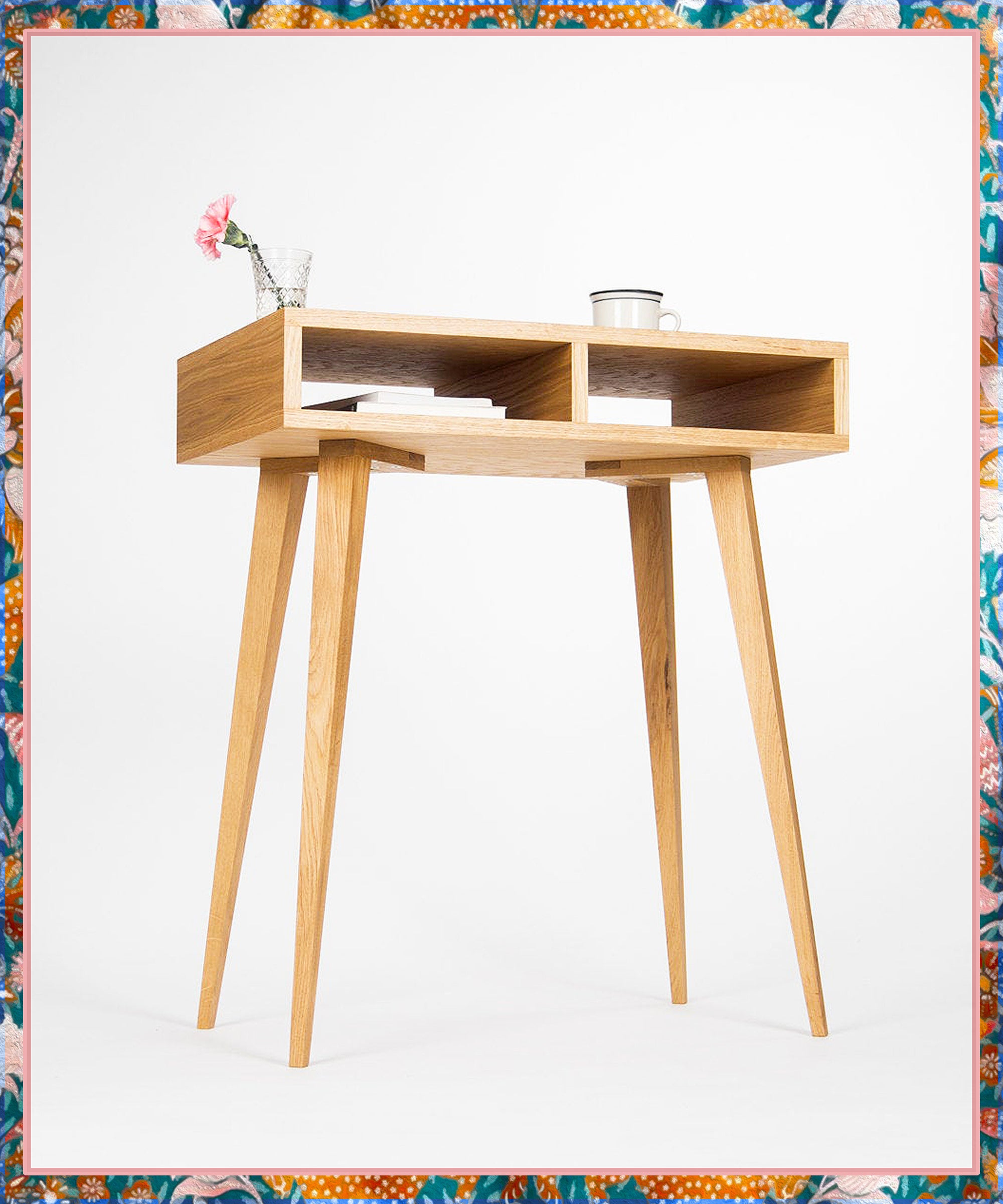 Best Desks For Small Living Spaces Homes 2020