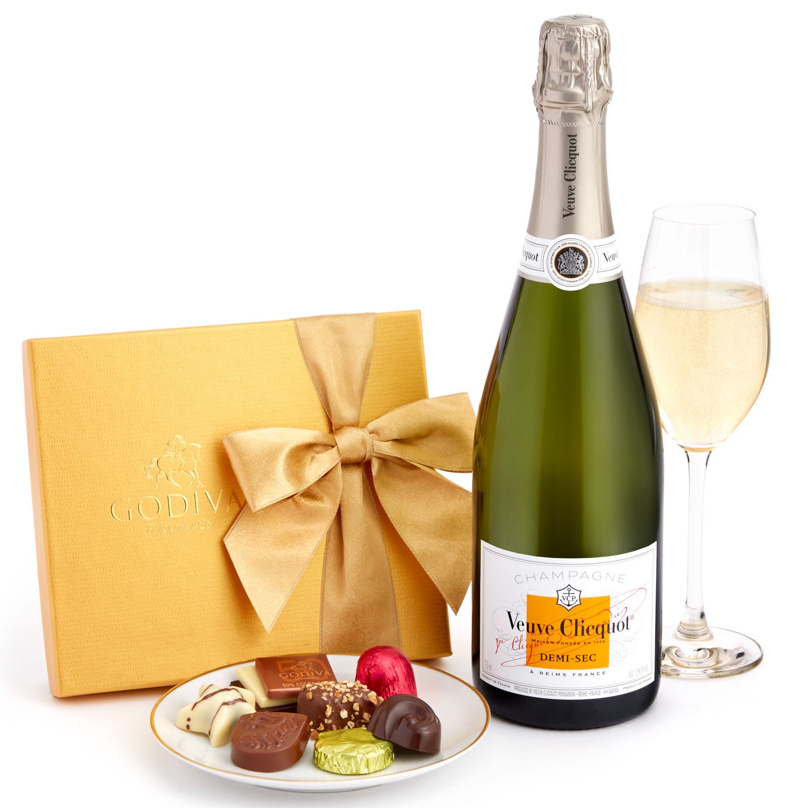 Veuve Clicquot Brut Champagne with Godiva Chocolate Box