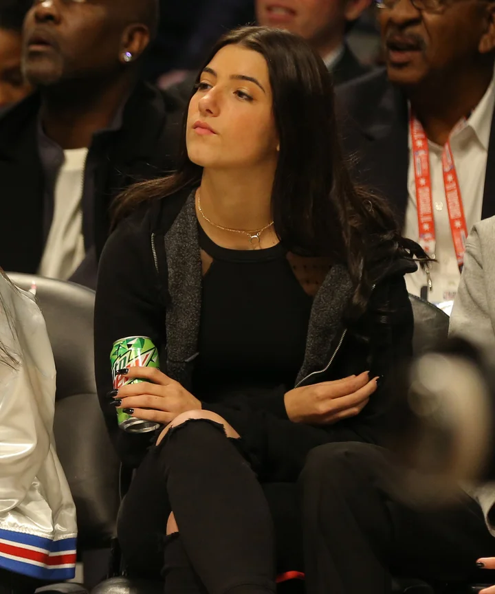 Download Charli Damelio Body Shamed Deleted Instagram Photo HD Get Wallpaper Charli Damelio Body Shamed Deleted Instagram Photo For iPhone Free