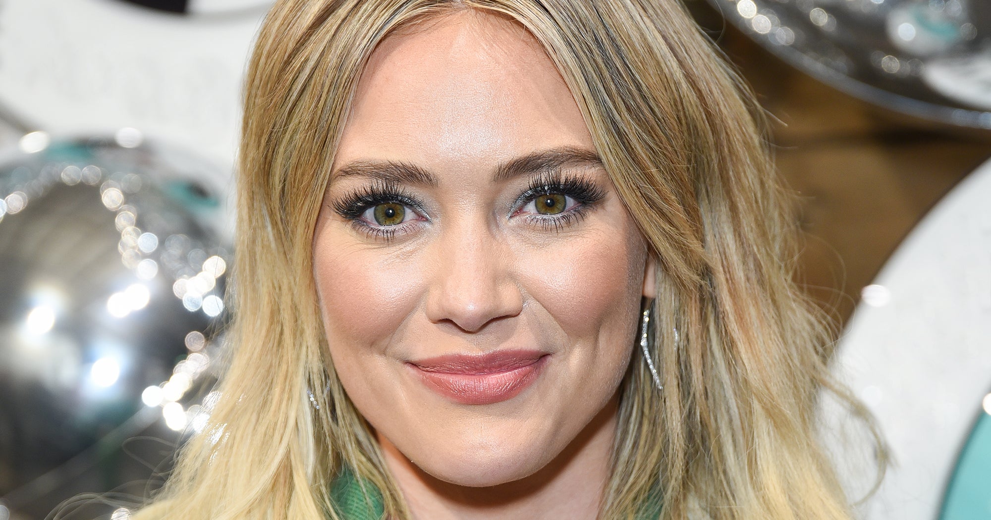 hilary duff quarantine makeup skin care routine hilary duff quarantine makeup skin care routine