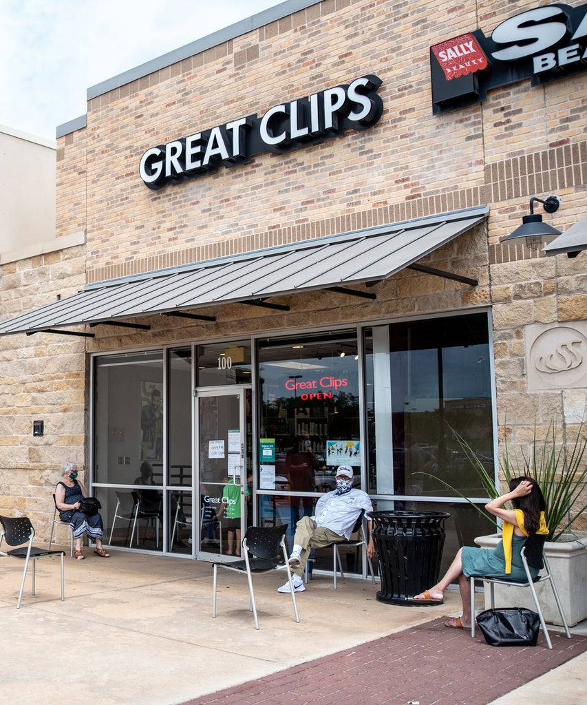 Missouri Hair Salon Exposed 140 People To Coronavirus After Reopening Missouri Hair Salon Exposed Coronavirus,