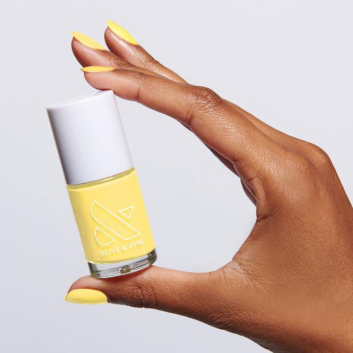 Best Yellow Nail Polish Colors For Your Summer Manicure