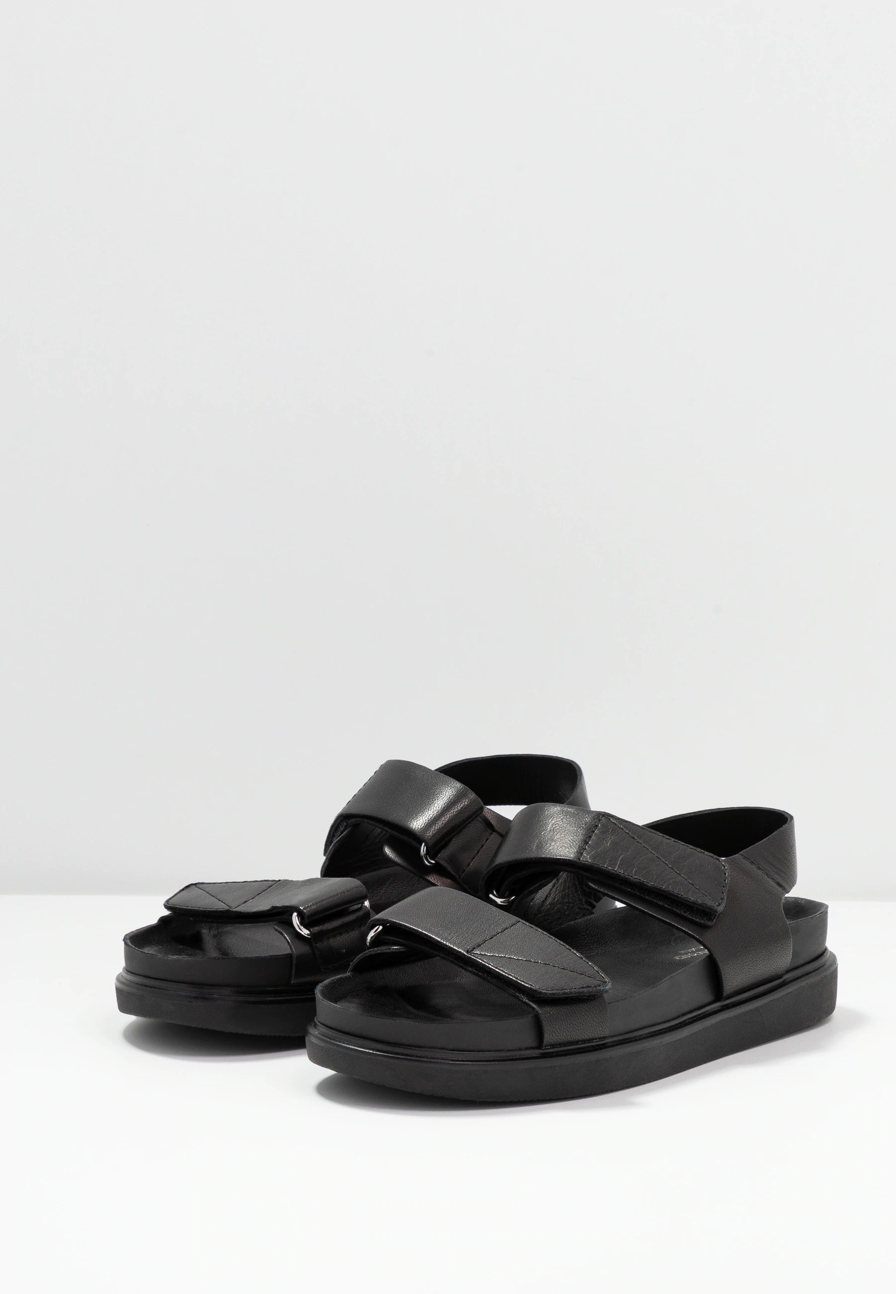 Vagabond + Erin Sandals