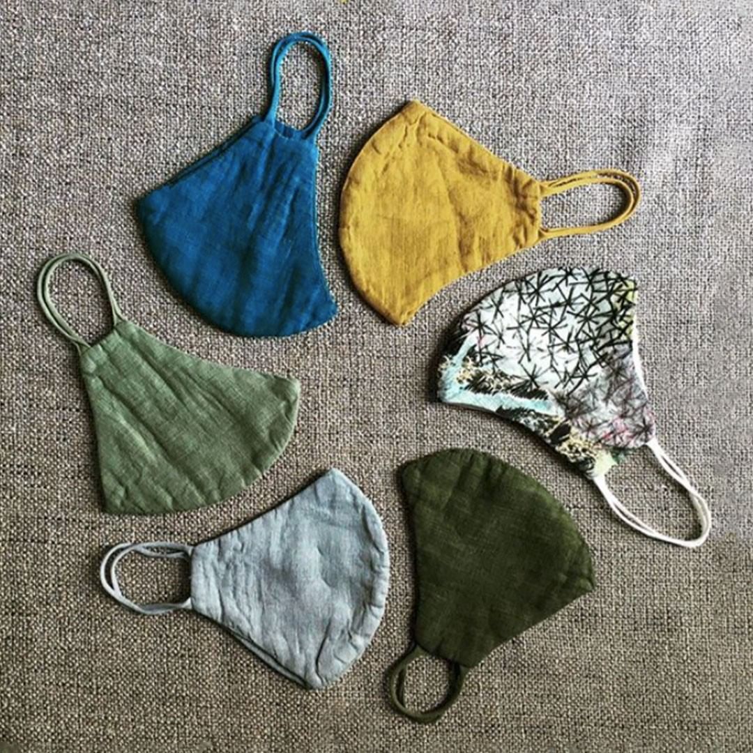 Plumo + Organic Linen Mask in Leaf