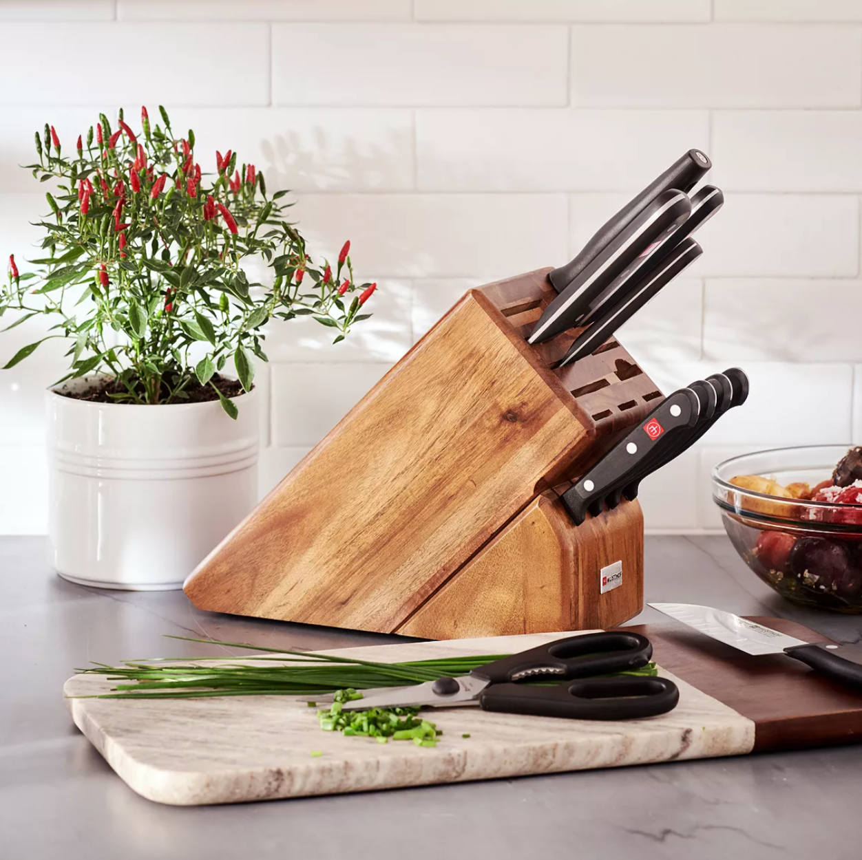 Wusthof + Gourmet 16Piece Block Set