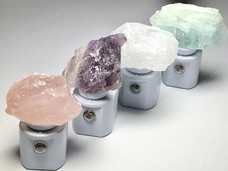 kran medarbejder Bær EarthyStoneTreasures + Quartz Crystal Night Light