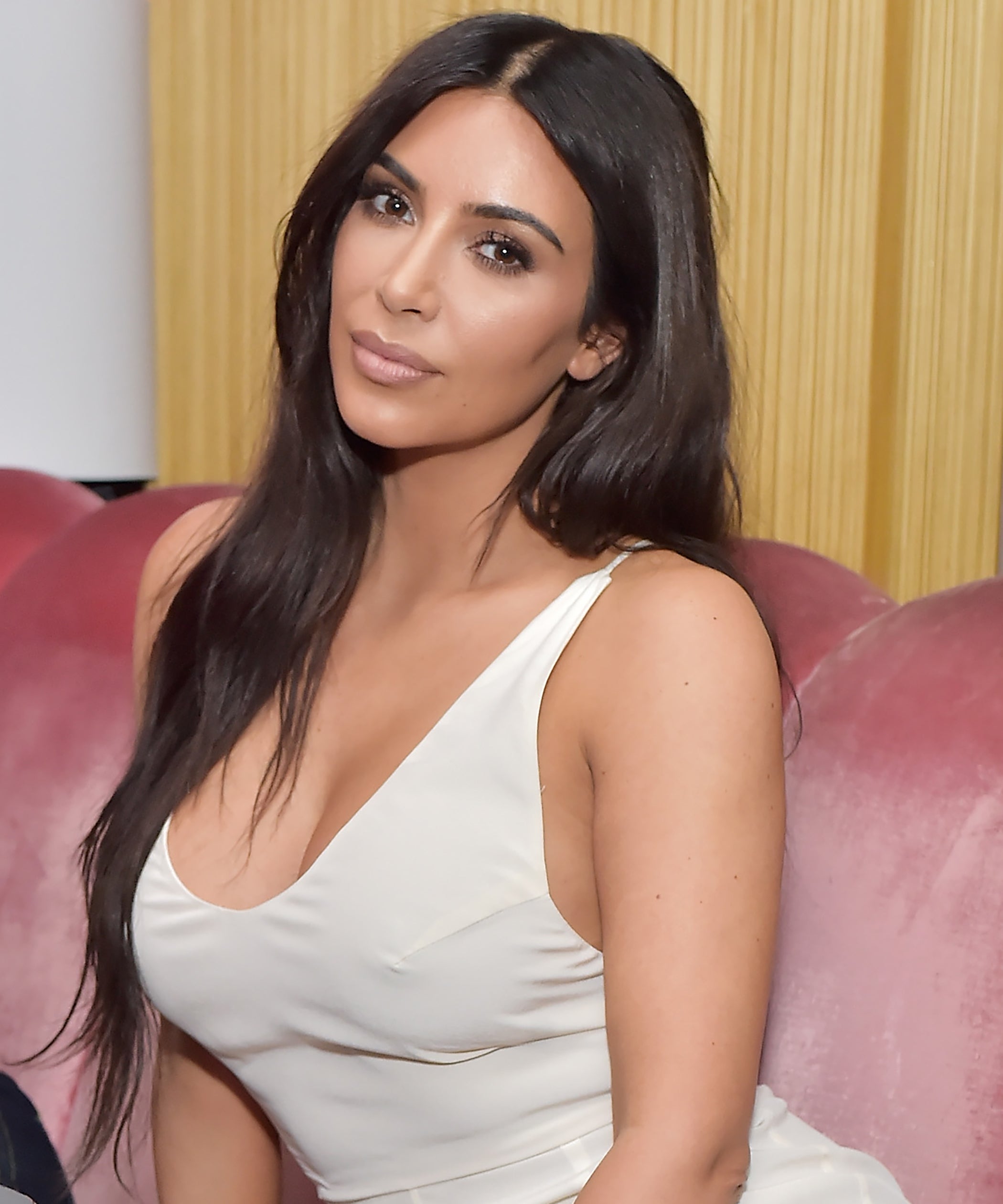 Kim Kardashian Reveals New Bright Red Hair On Instagram Kim Kardashian Reveals New Bright Red Hair On Instagram