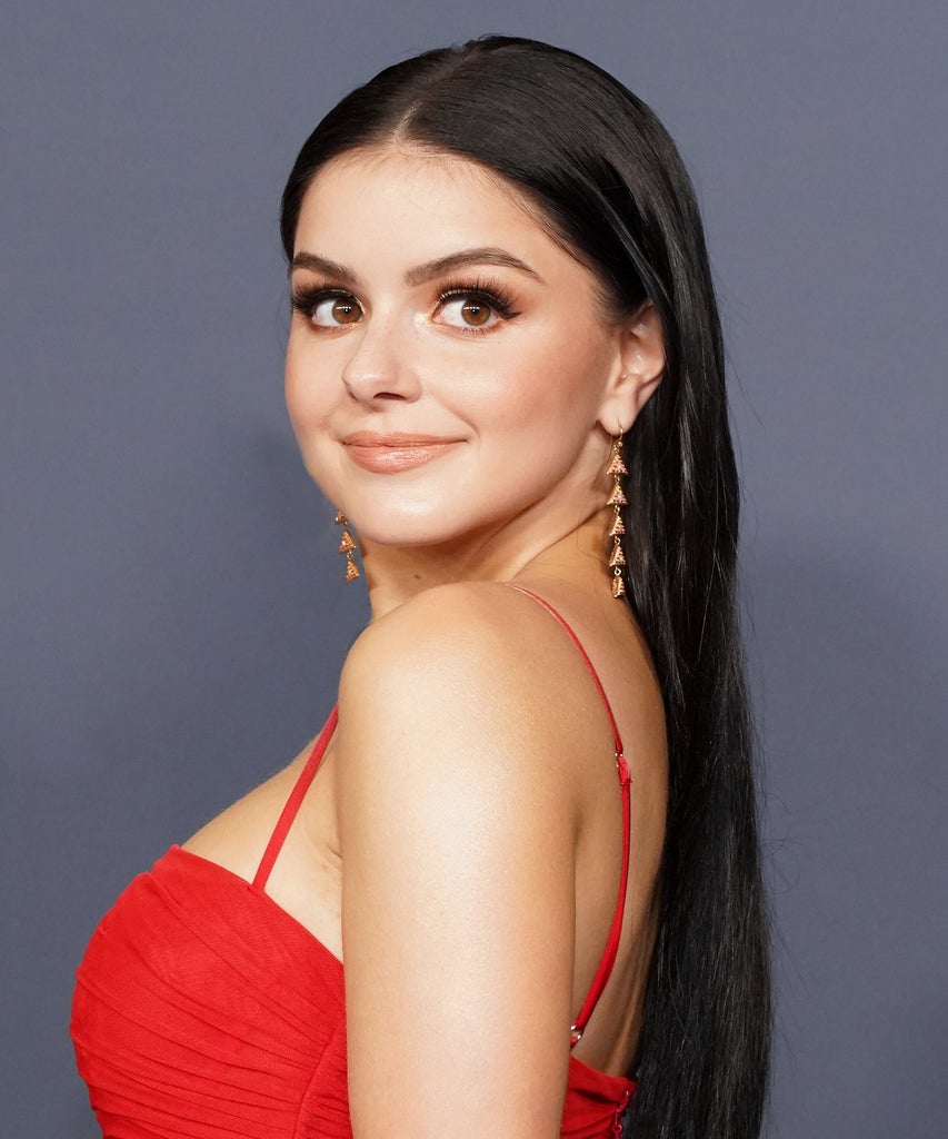 Ariel Winter Is Unrecognisable With Her New Icy-White Hair