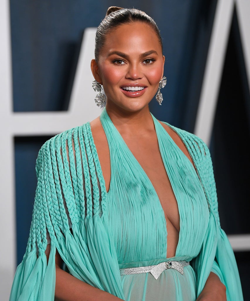 Chrissy Teigen Breaks Down Every Product In Her £656 Skincare Routine
