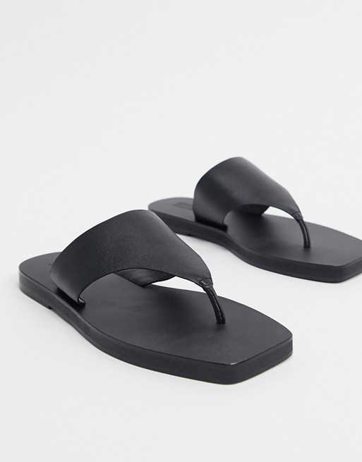 ASOS DESIGN + Fae Leather Flat Sandals