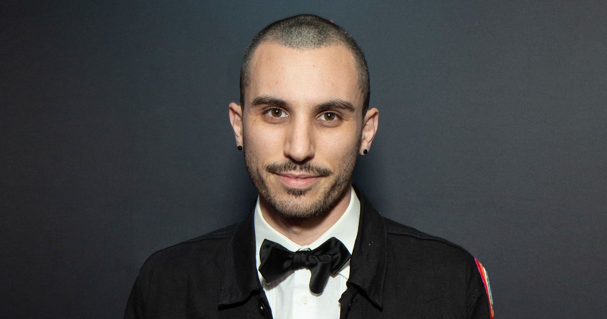 9913551.jpg?crop=40:21