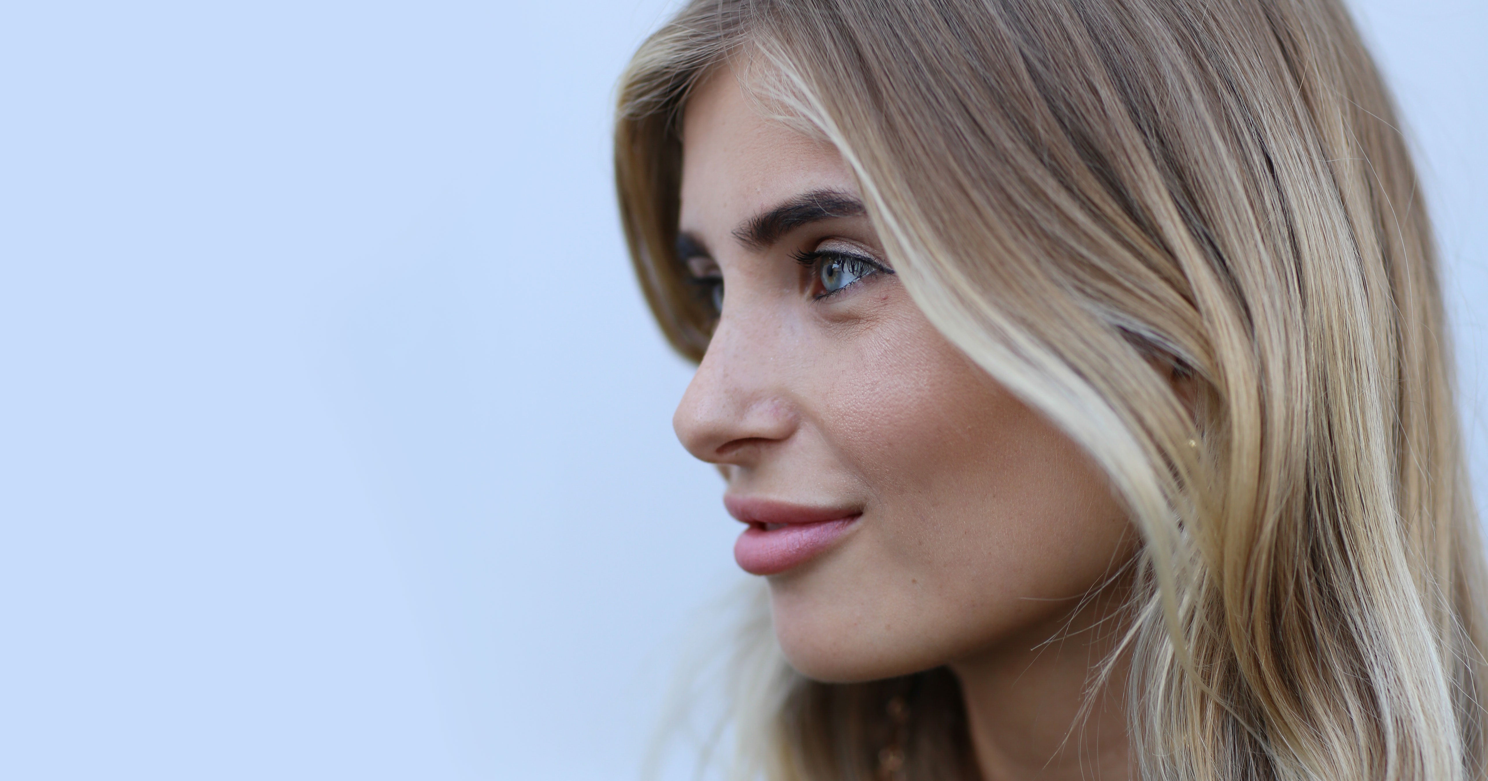 Chunky Face Framing Highlights Are Top Trend For Summer Chunky Face Framing Highlights Are Top Trend For Summer